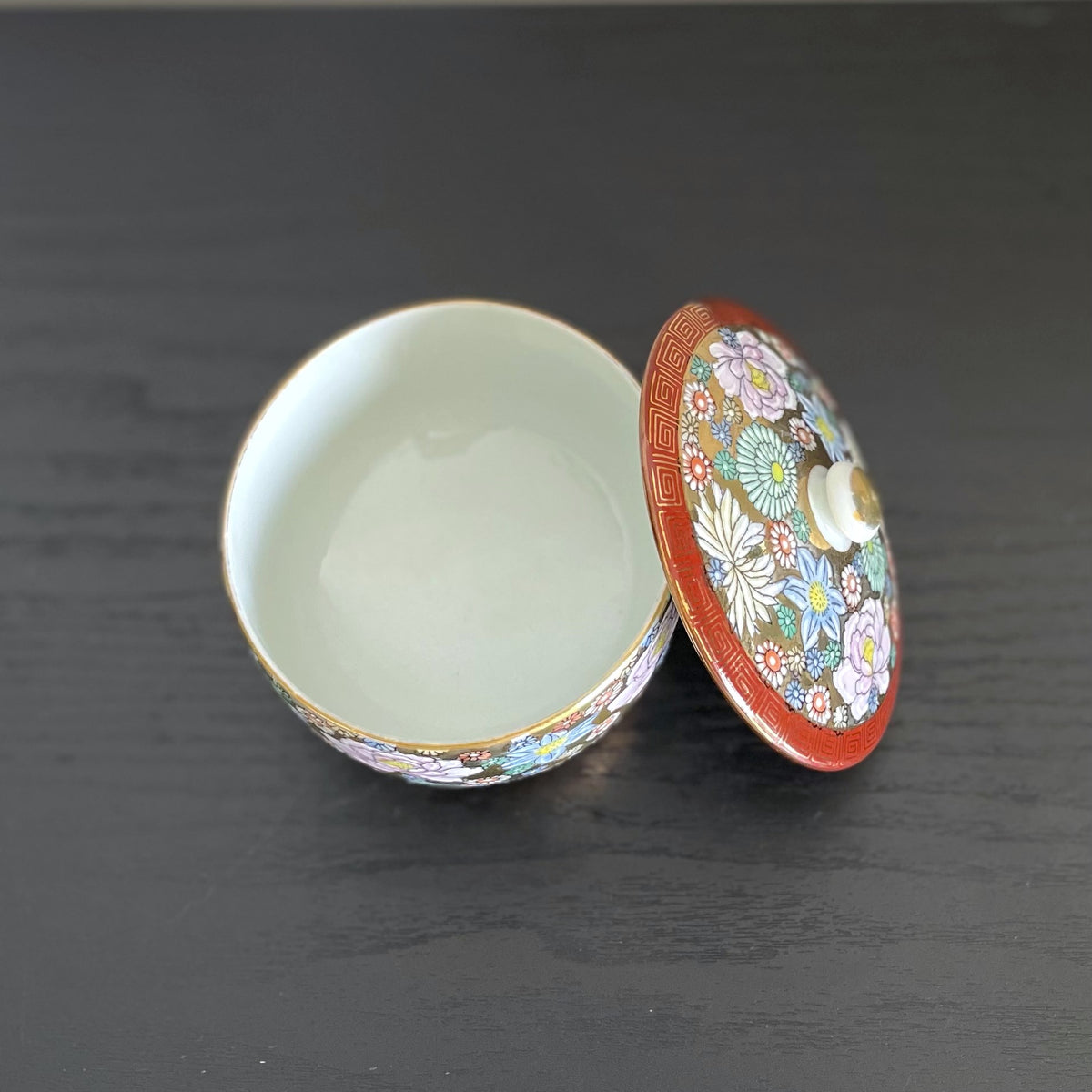 九谷花詰 蓋つき湯呑