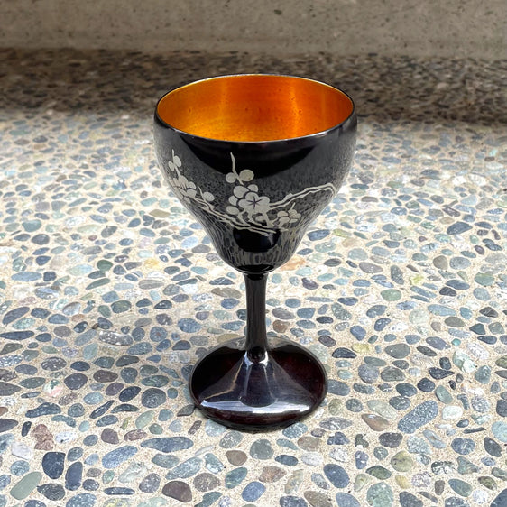 Lacquer wine glass